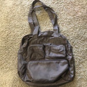 Lug puddle jumper bag